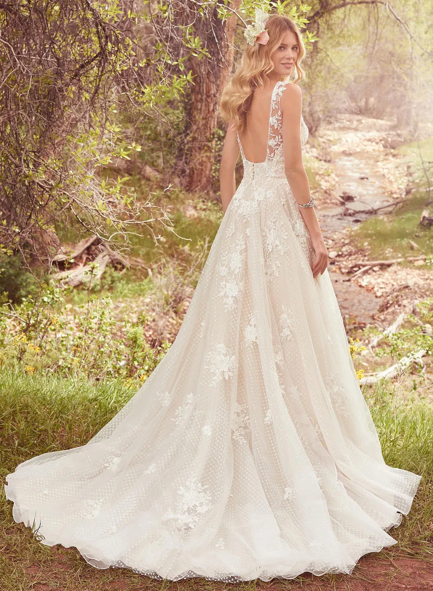 Dress 3209: Maggie Sottero "Meryl" waist 32