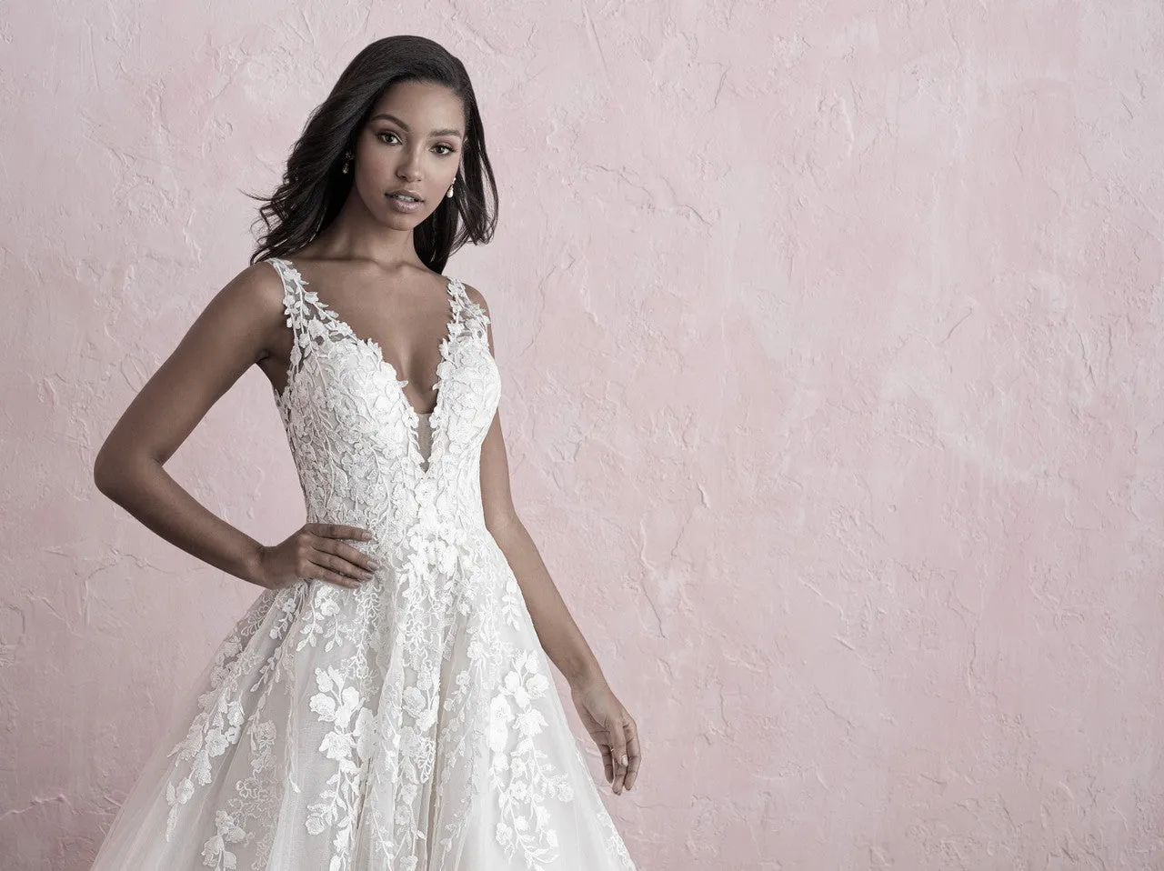 Dress 3702: Allure Romance "3265" waist 37