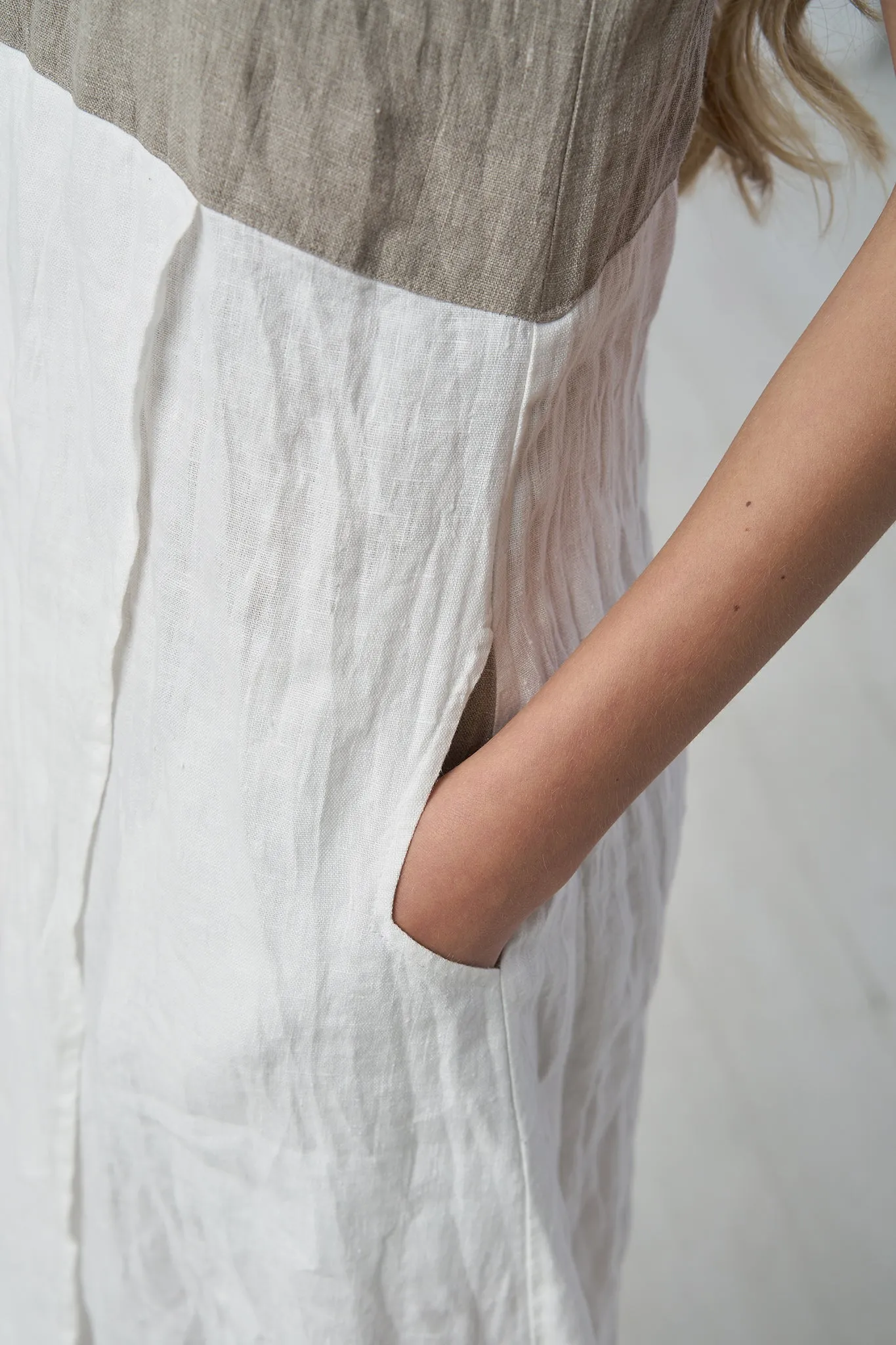 Minimalist linen dress Jore