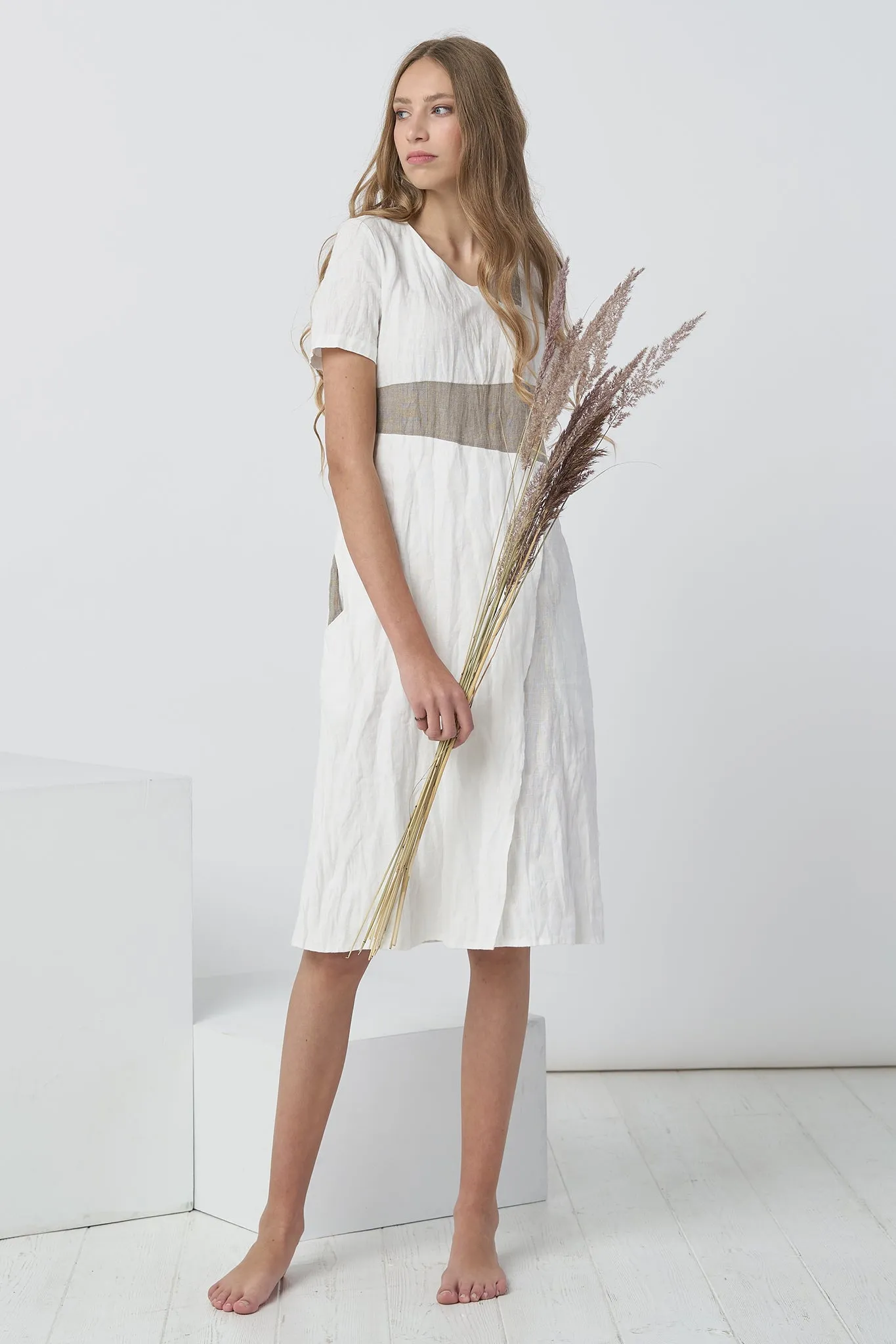 Minimalist linen dress Jore
