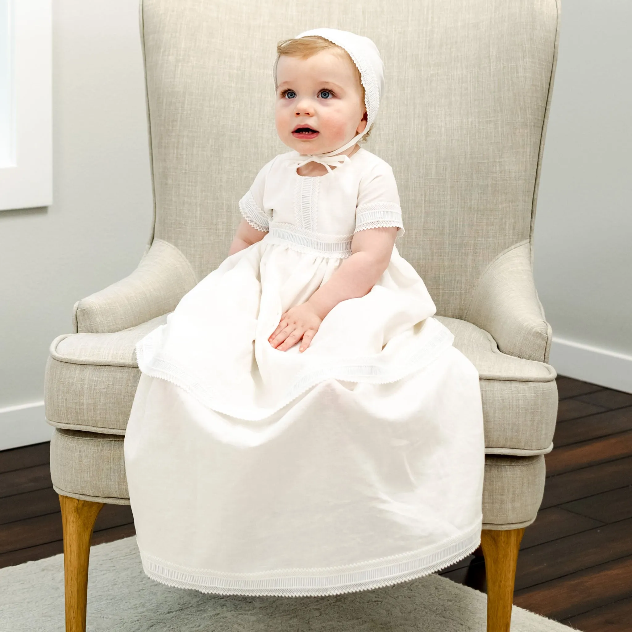 Rowan Linen Gown & Bonnet