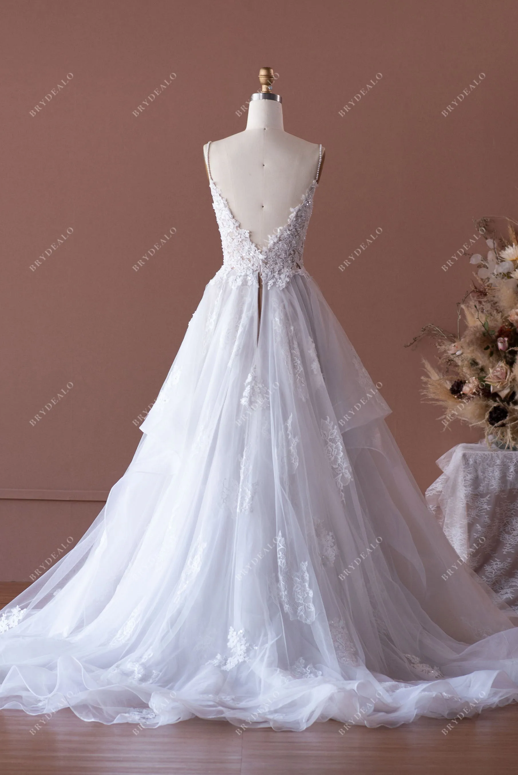 Spaghetti Strap Princess Lace Ball Gown Ruffled Tulle Nude Bridal Dress