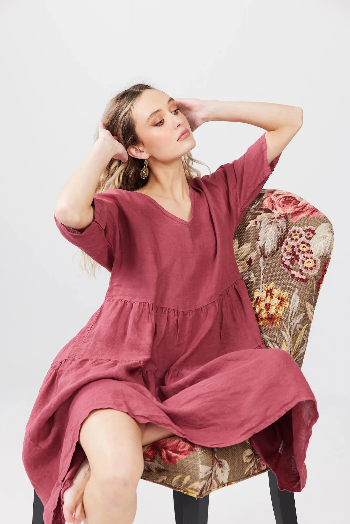 Stella linen dress. Cranberry