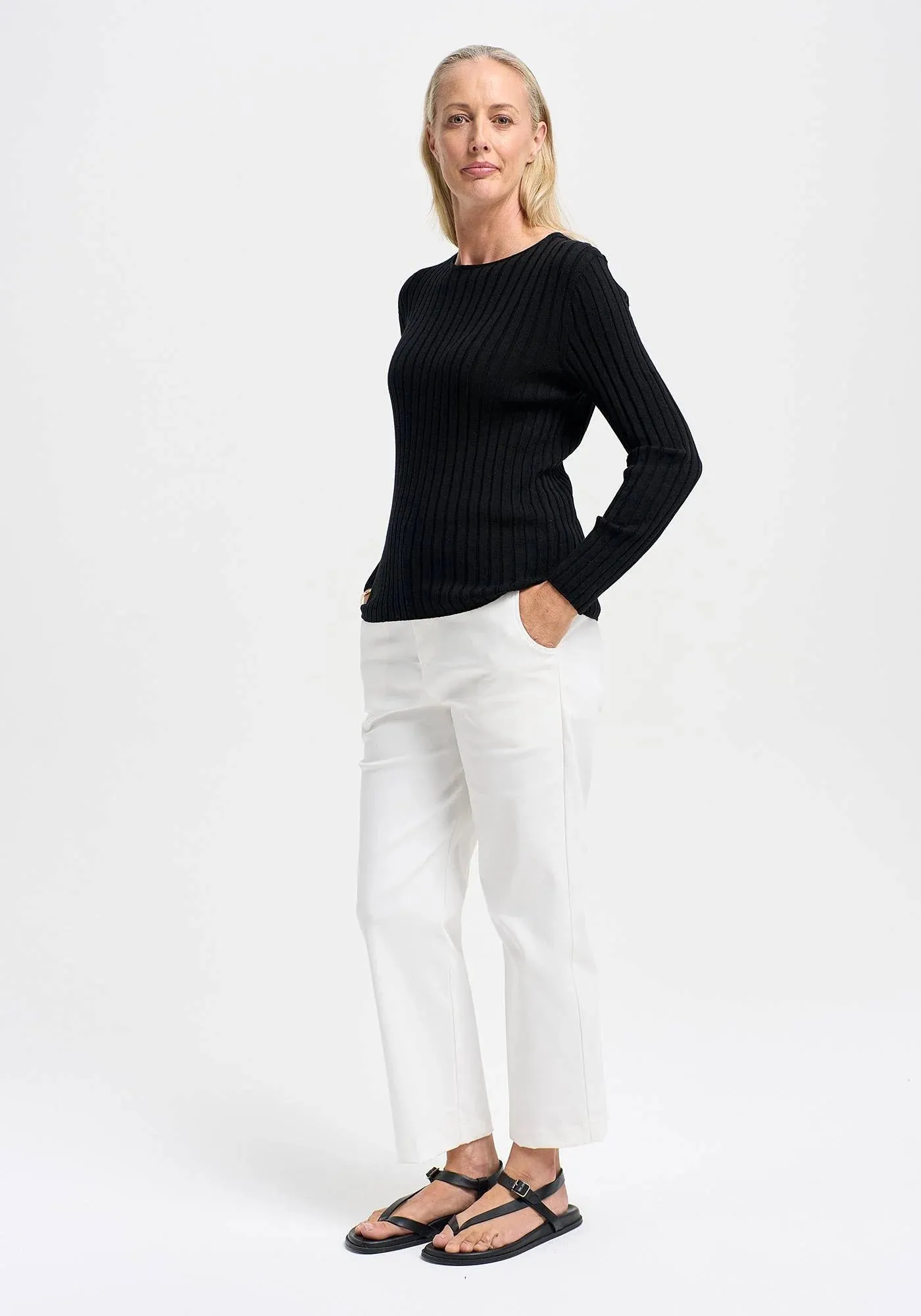 Untouched World Nami Rib Crew 100063 - Black